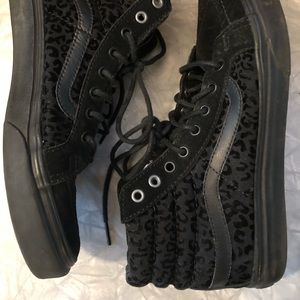 Vans sk8-Hi, size 8W, 6.5M